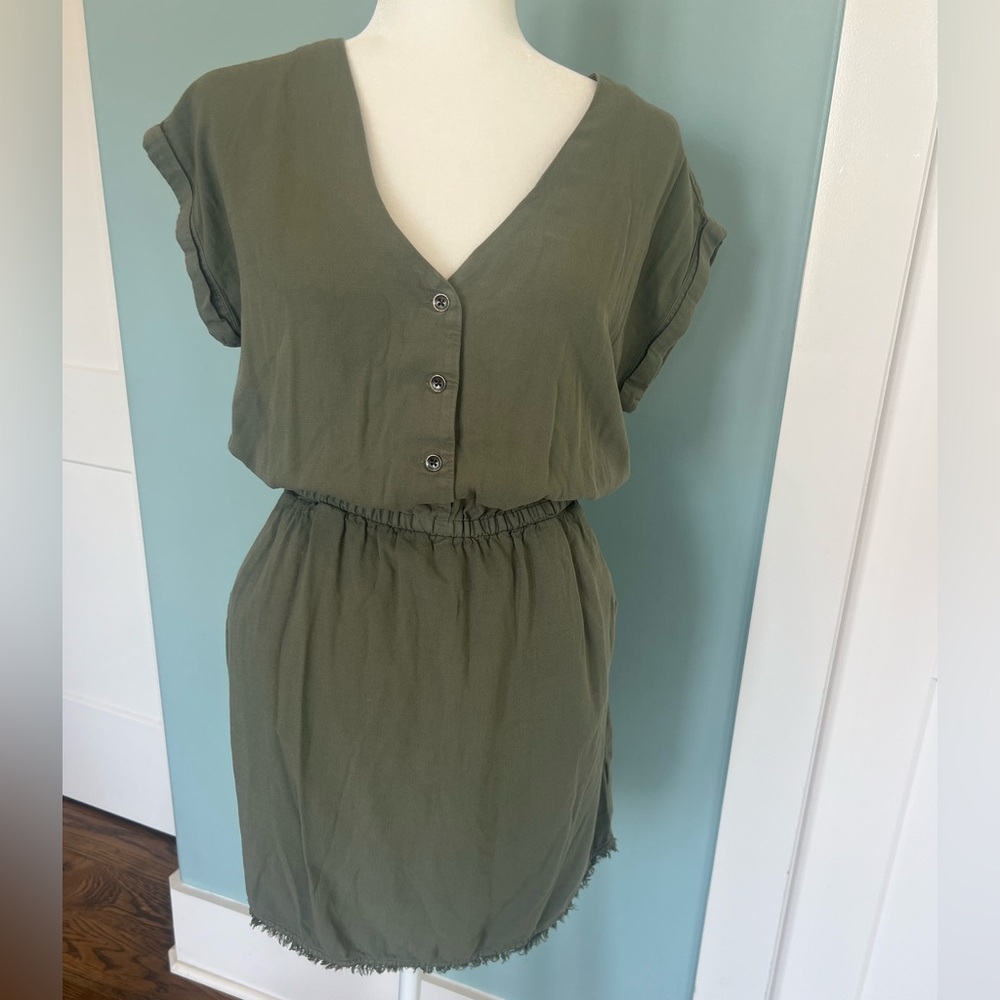 Splendid Sleeveless Vneck Elastic Waist Raw Hem Size XS